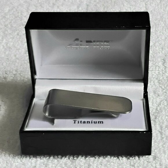 Vintage 2" Alpine International Titanium Money Clip in Original Box!! - Picture 2 of 5